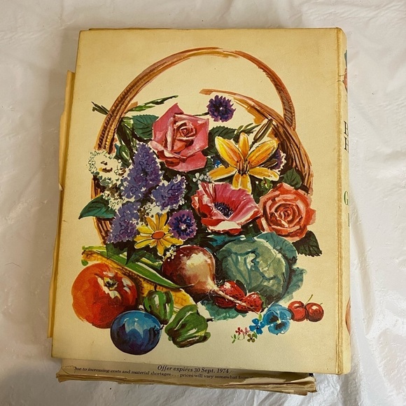Better Homes and Gardens - New Garden Book - 5 Ring Binder - 1st Printing - 1968 - Picture 3 of 11